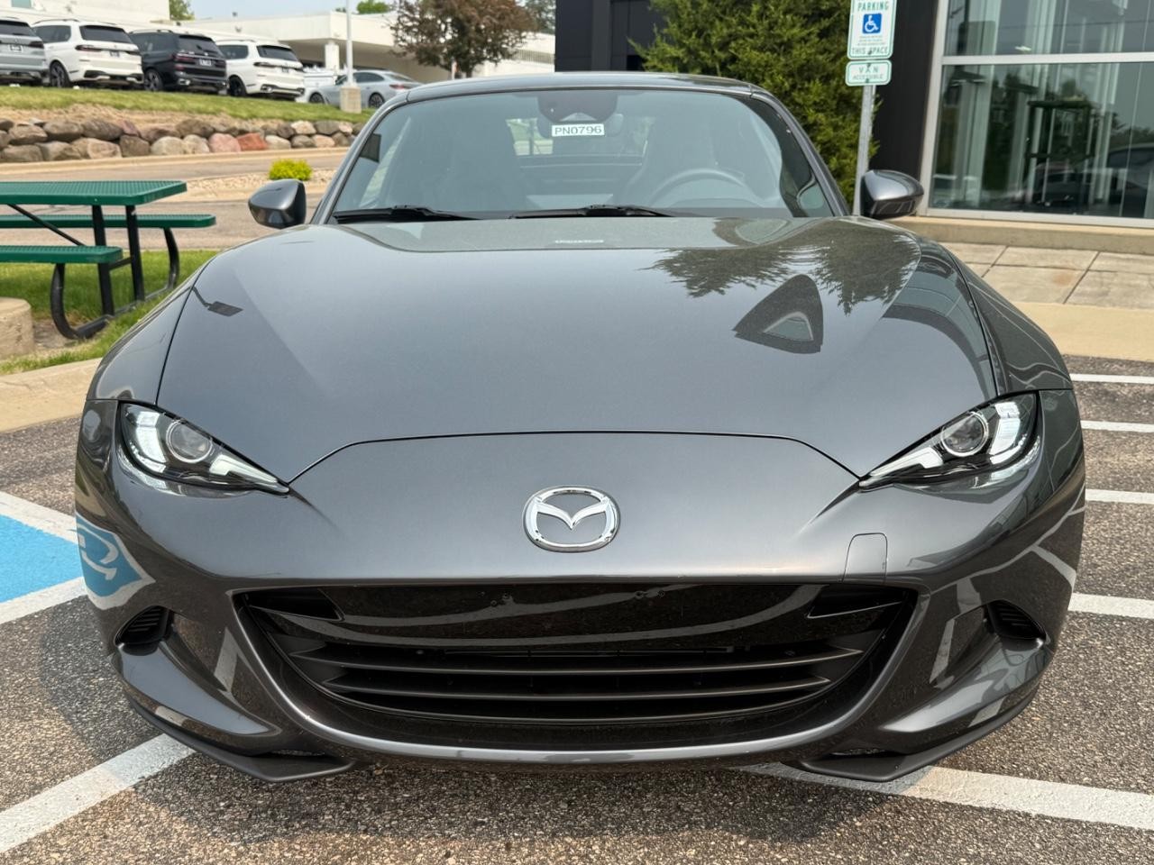 Mazda MX-5 Miata RF Vehicle Image 08