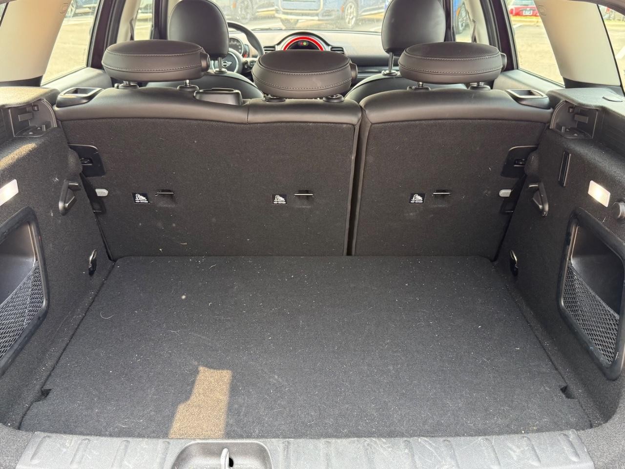 MINI Clubman Vehicle Image 05