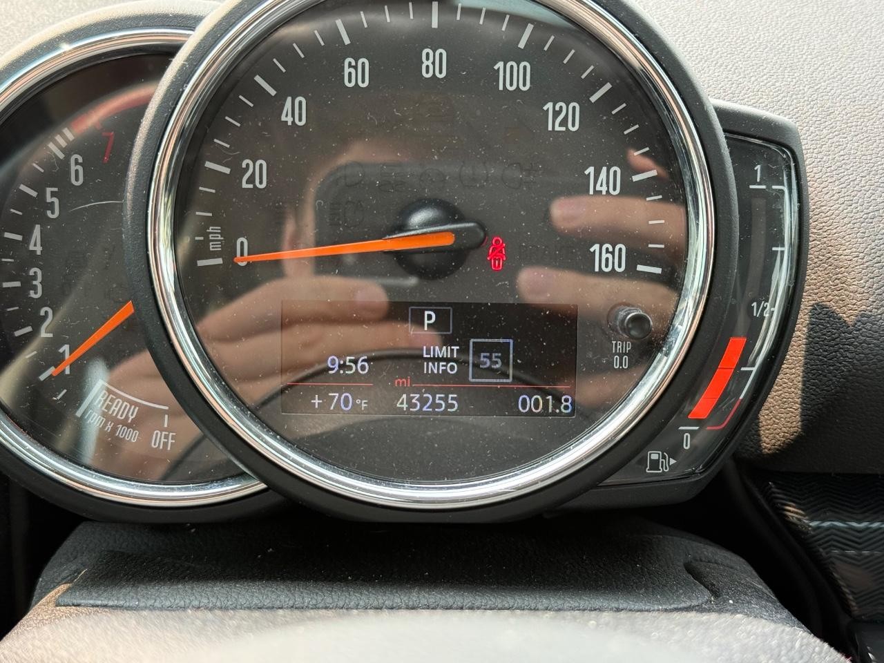 MINI Clubman Vehicle Image 18