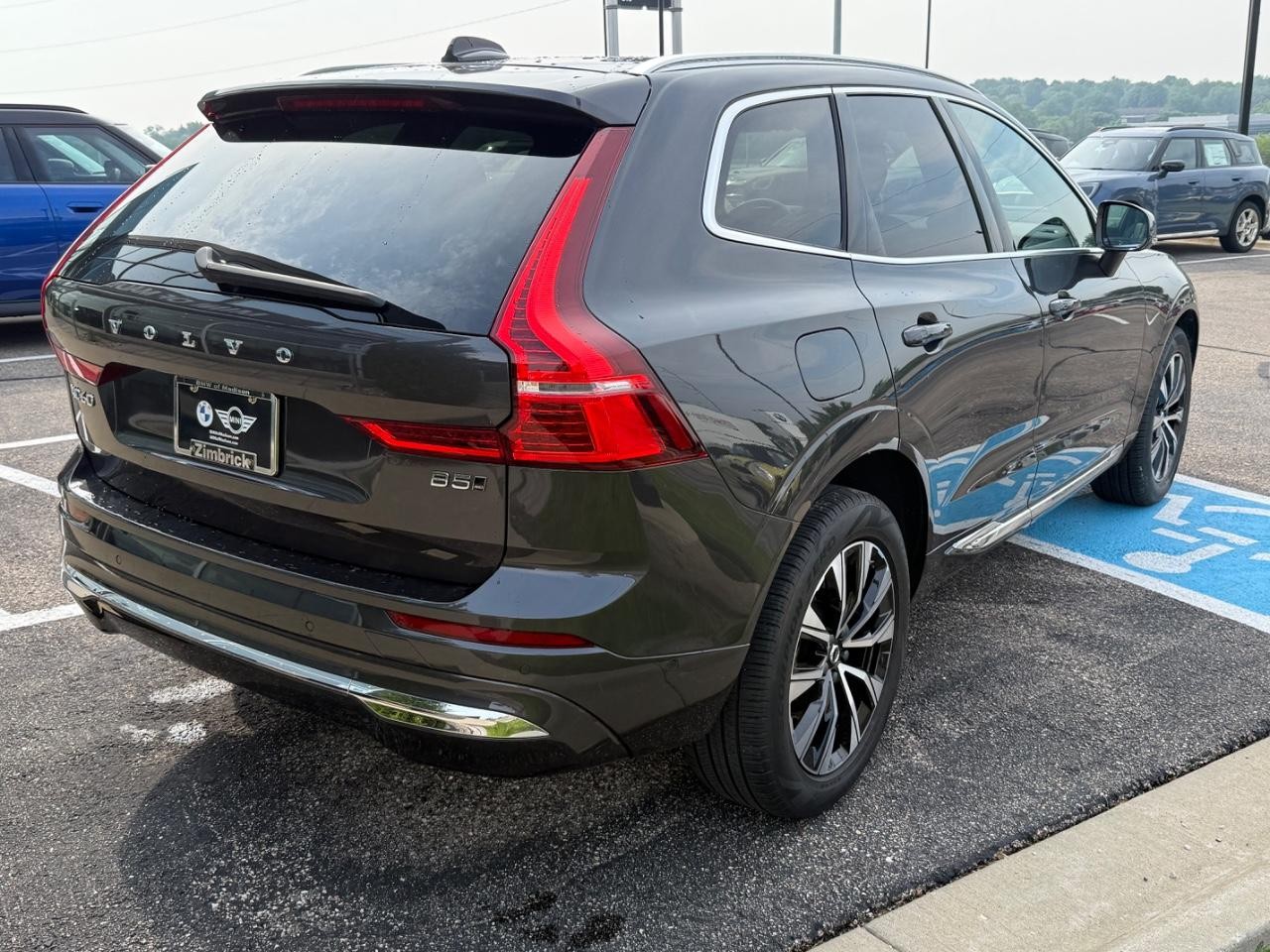 Volvo XC60 Vehicle Image 03