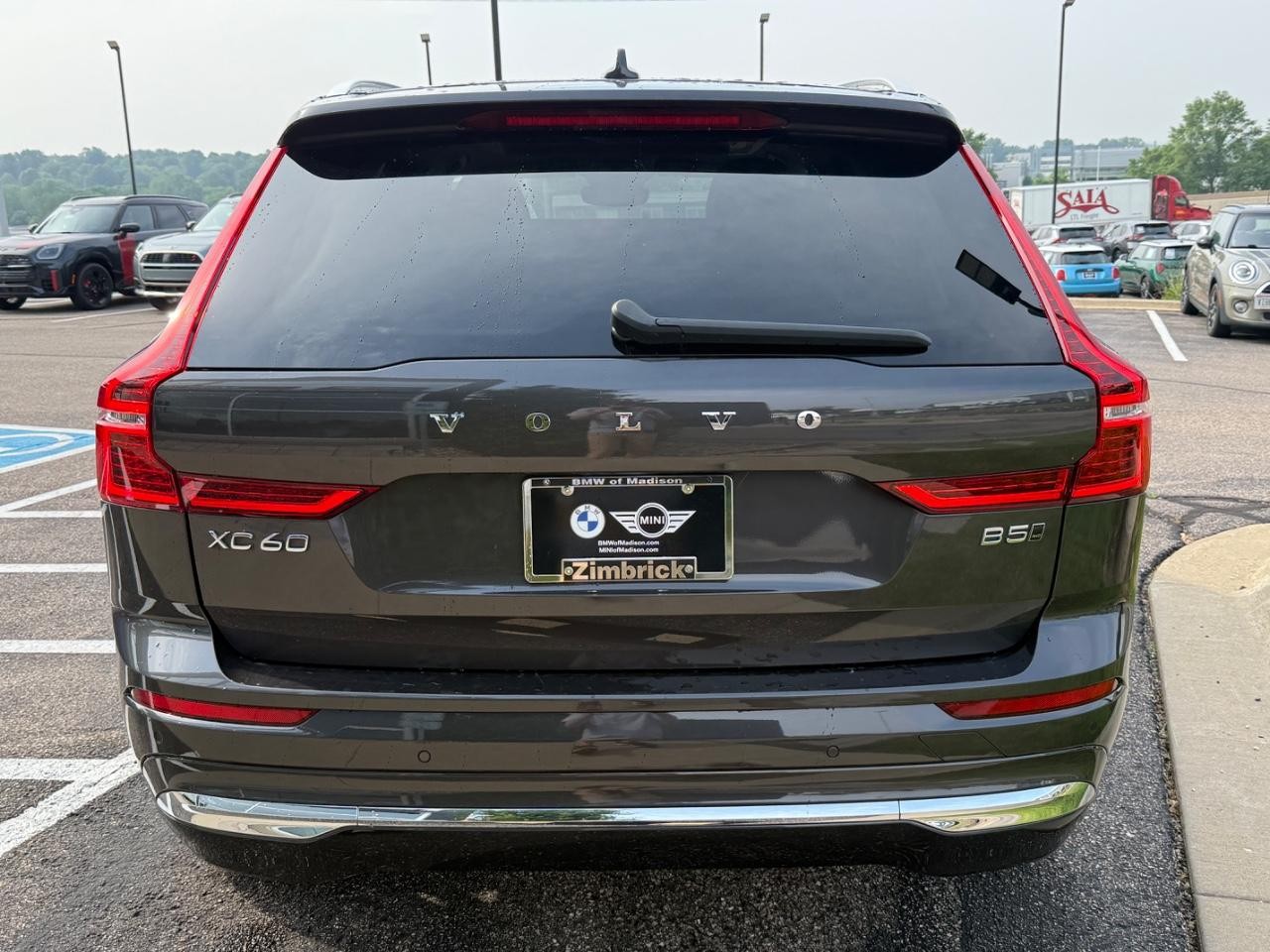 Volvo XC60 Vehicle Image 04