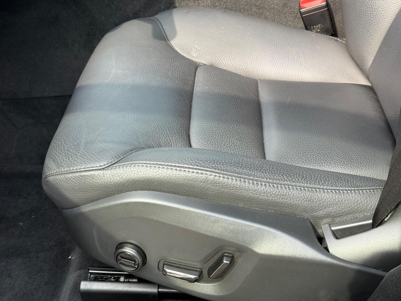 Volvo XC60 Vehicle Image 22
