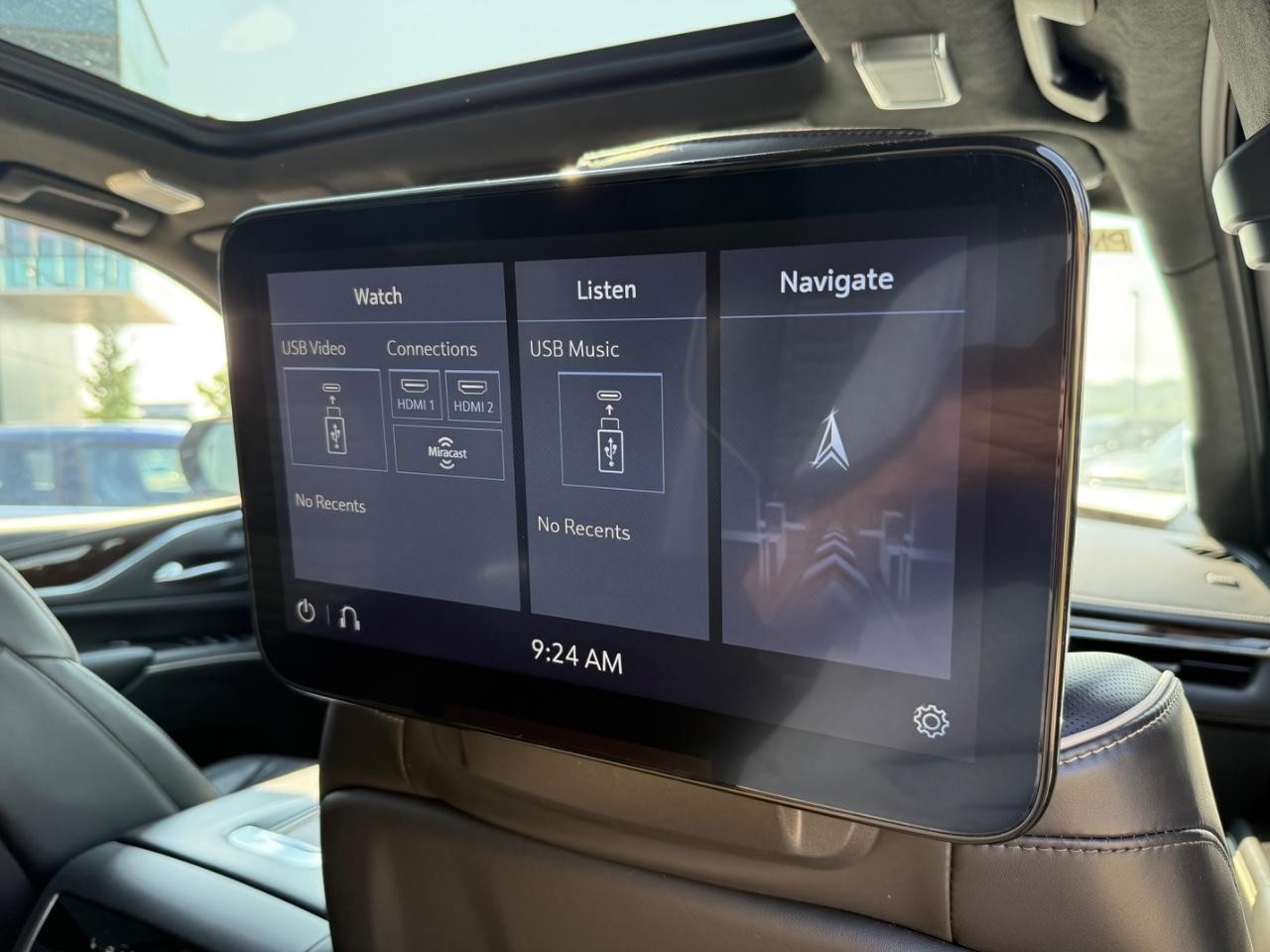 Cadillac Escalade Vehicle Image 11