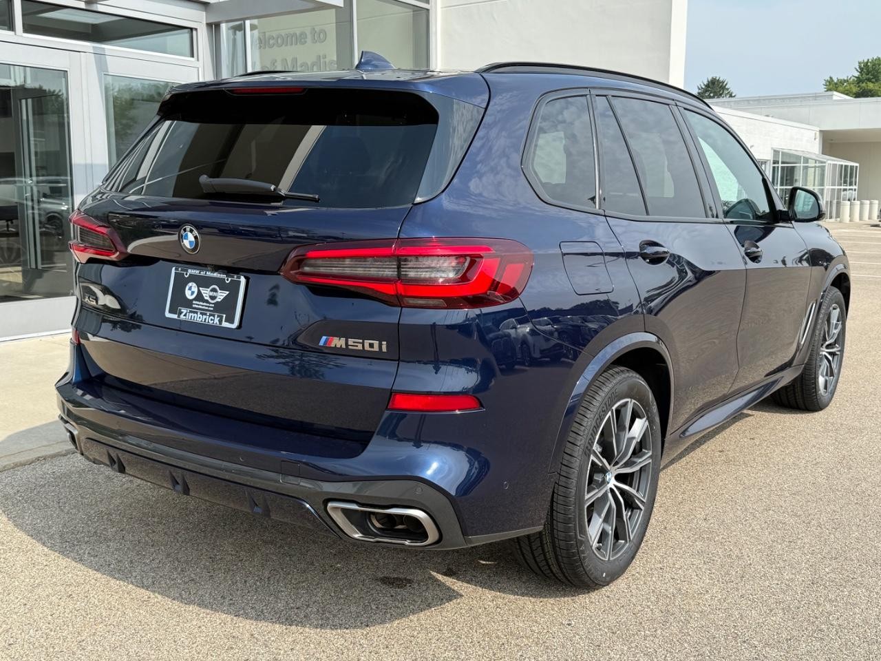 BMW X5 Vehicle Image 03