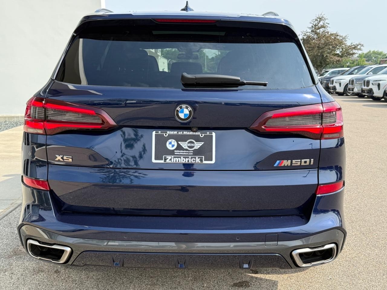 BMW X5 Vehicle Image 04