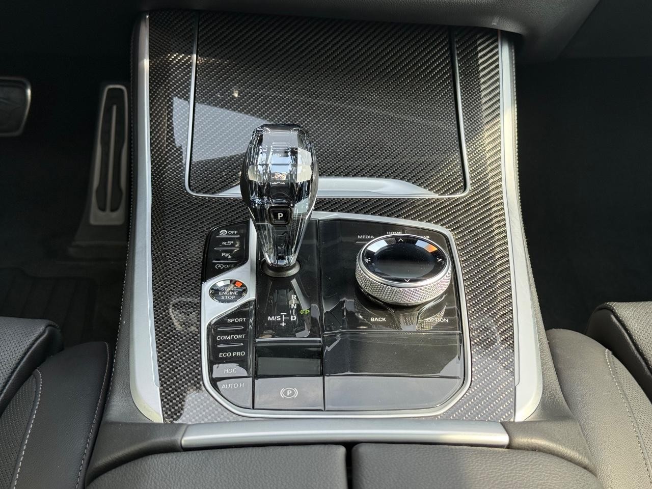 BMW X5 Vehicle Image 13