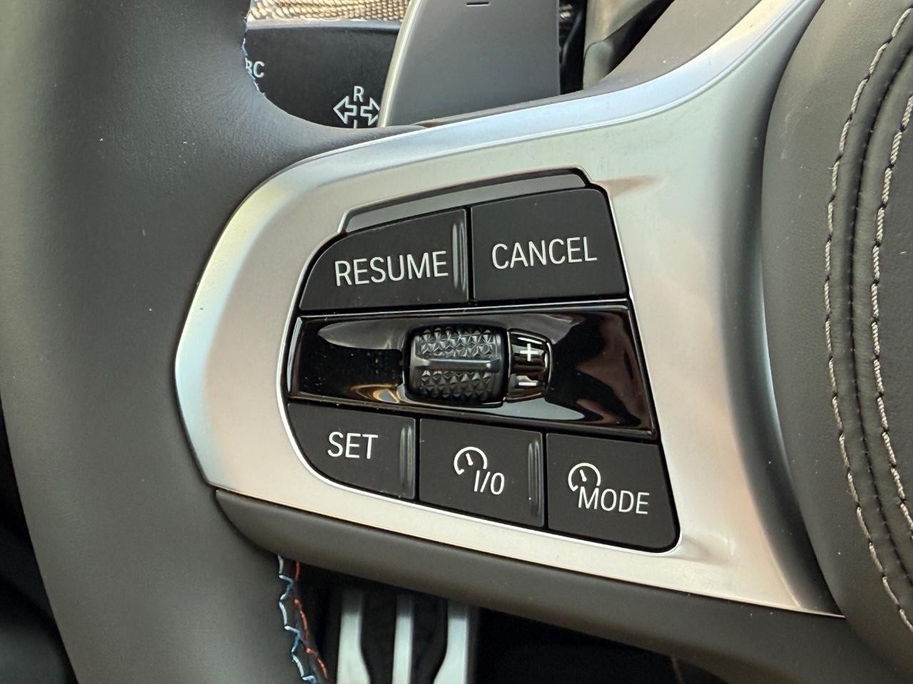 BMW X5 Vehicle Image 12