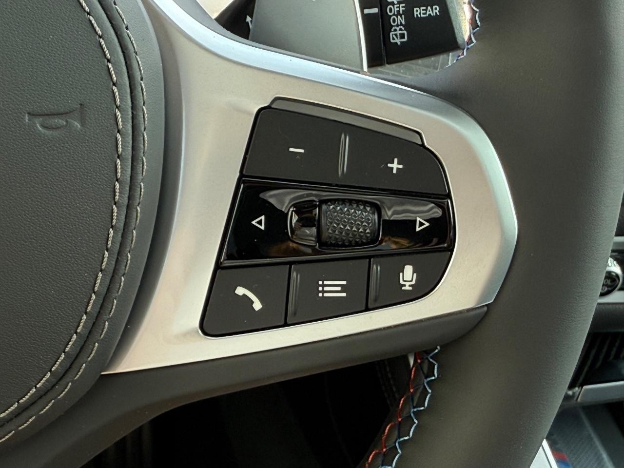 BMW X5 Vehicle Image 13