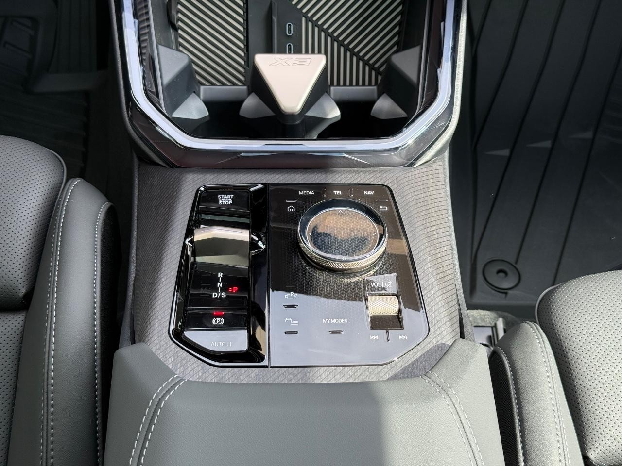BMW X3 Vehicle Image 08
