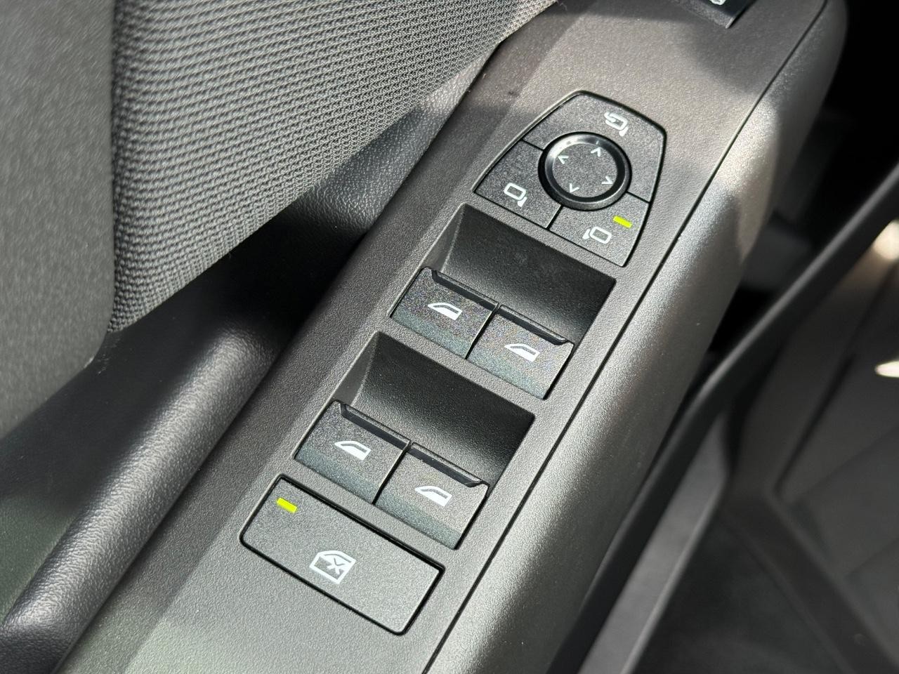 BMW X3 Vehicle Image 16