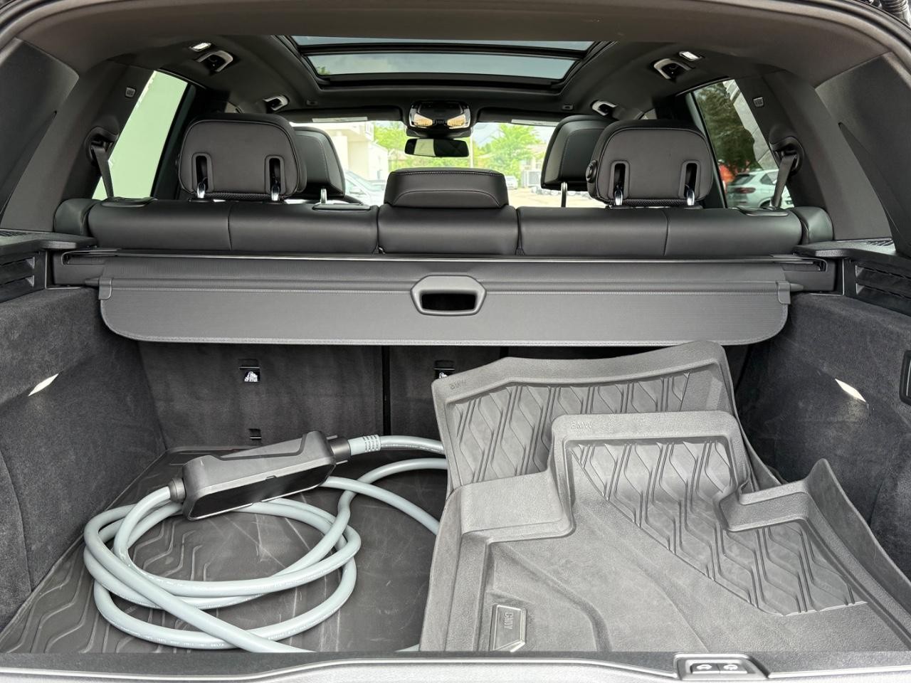 BMW X5 Vehicle Image 05