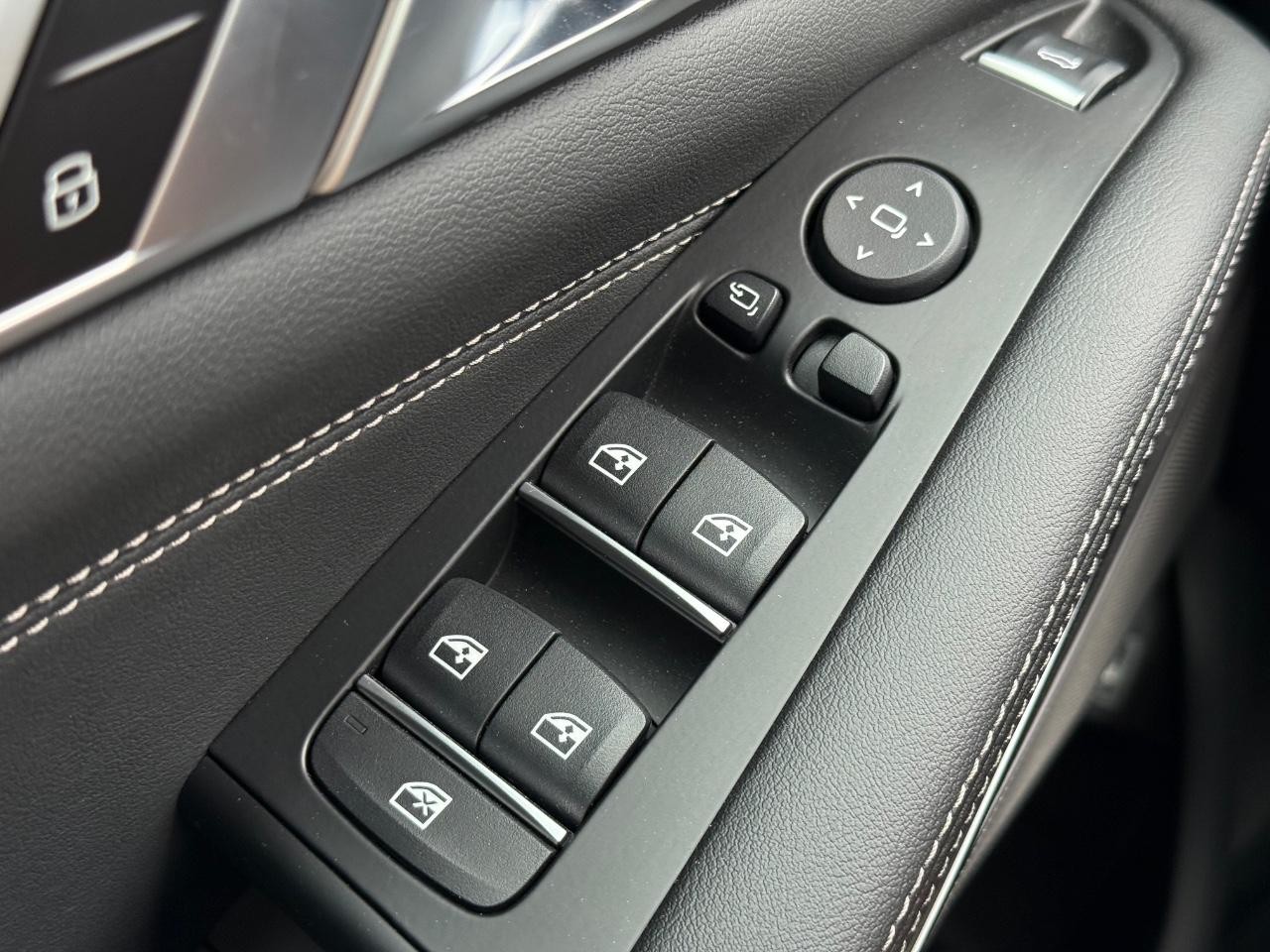 BMW X5 Vehicle Image 22