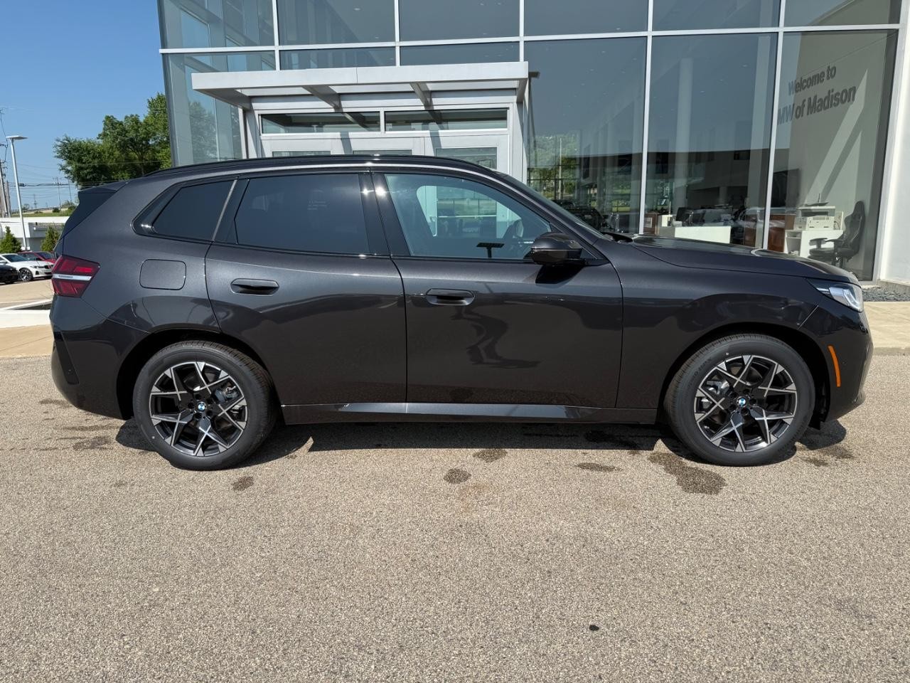 BMW X3 Vehicle Image 02