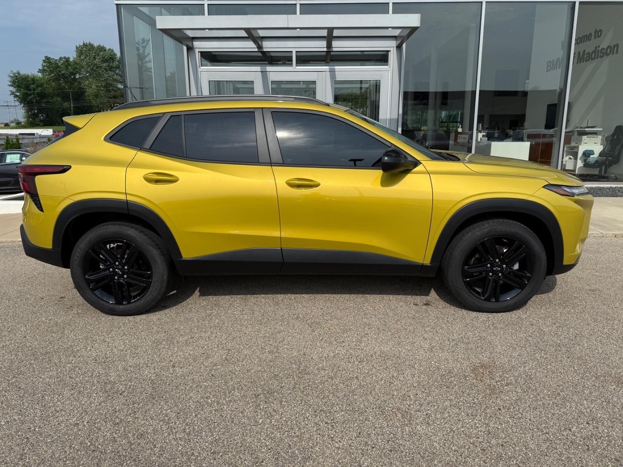Chevrolet Trax Vehicle Image 02