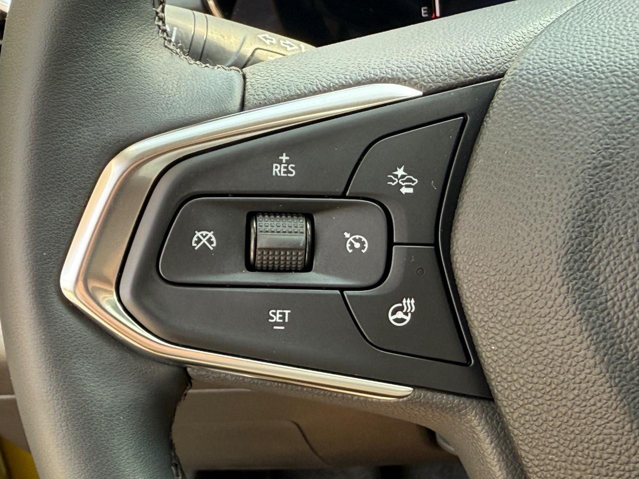 Chevrolet Trax Vehicle Image 16