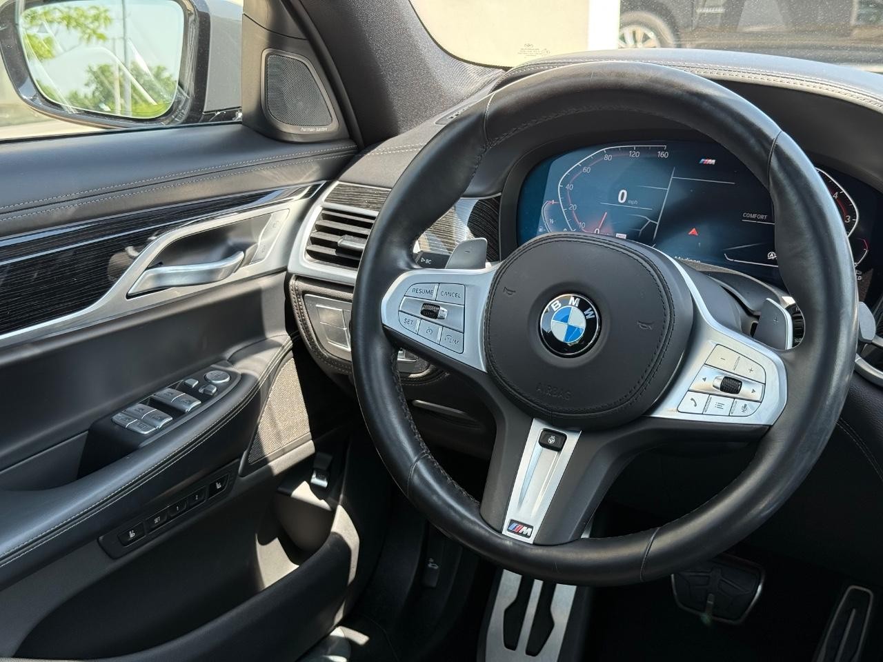 BMW 7 Series Vehicle Image 13