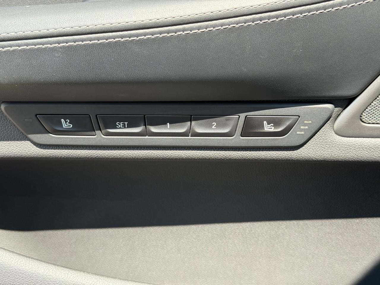 BMW 7 Series Vehicle Image 15
