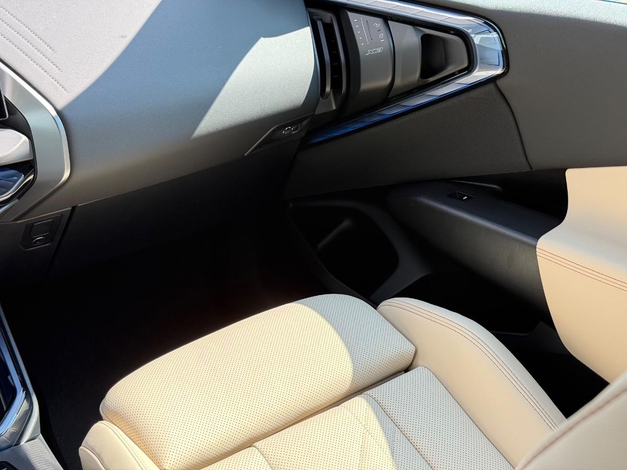 BMW X3 Vehicle Image 10