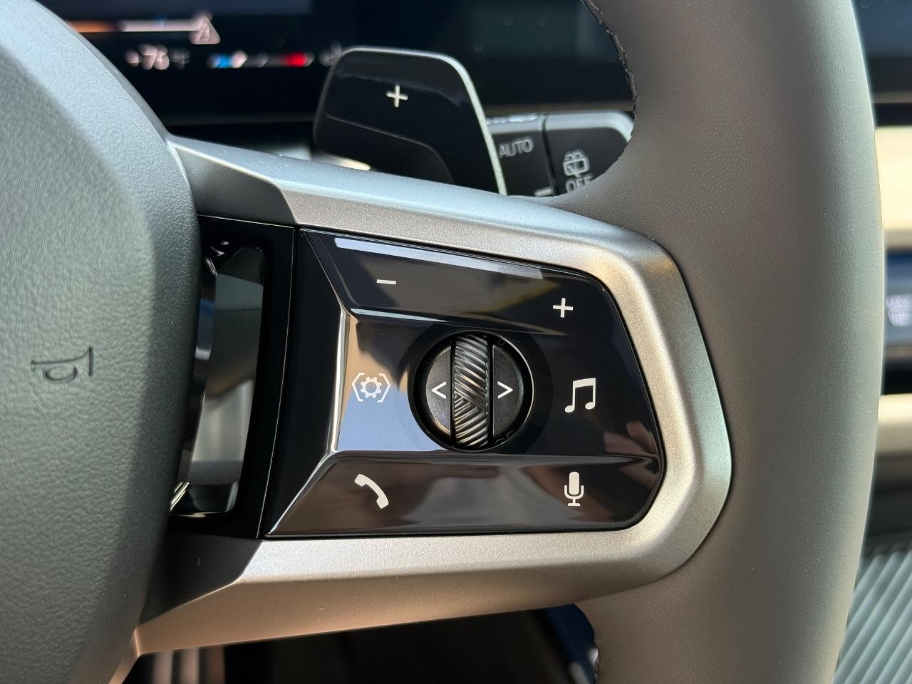BMW X3 Vehicle Image 13
