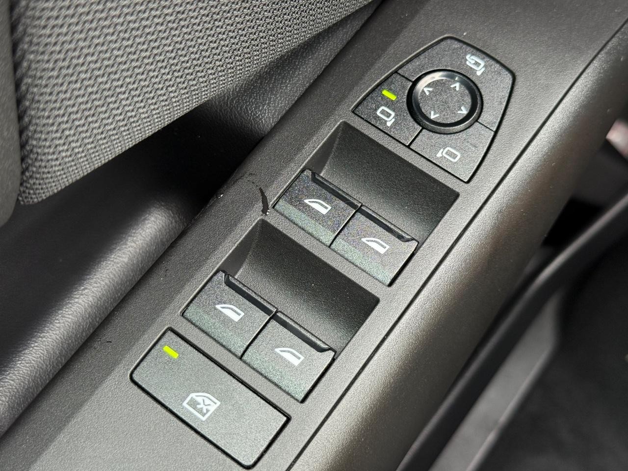BMW X3 Vehicle Image 16