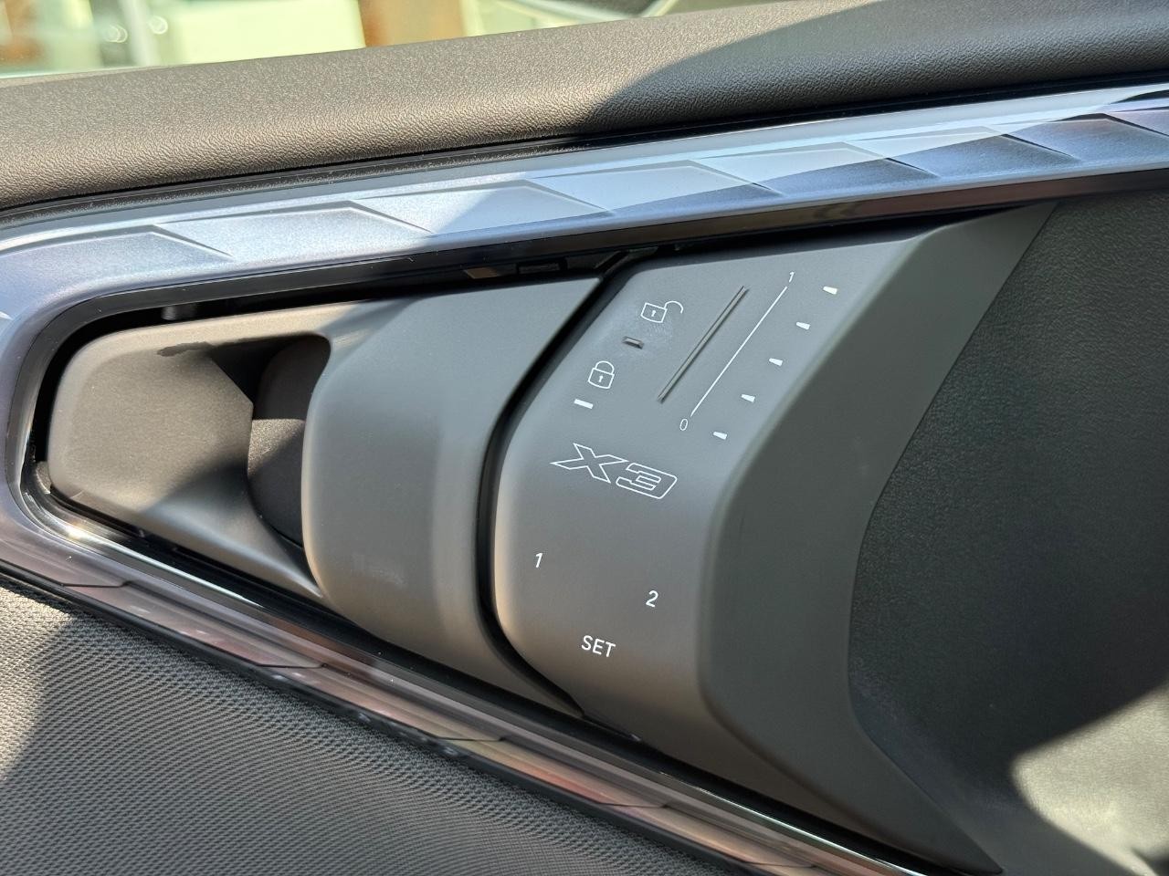 BMW X3 Vehicle Image 11