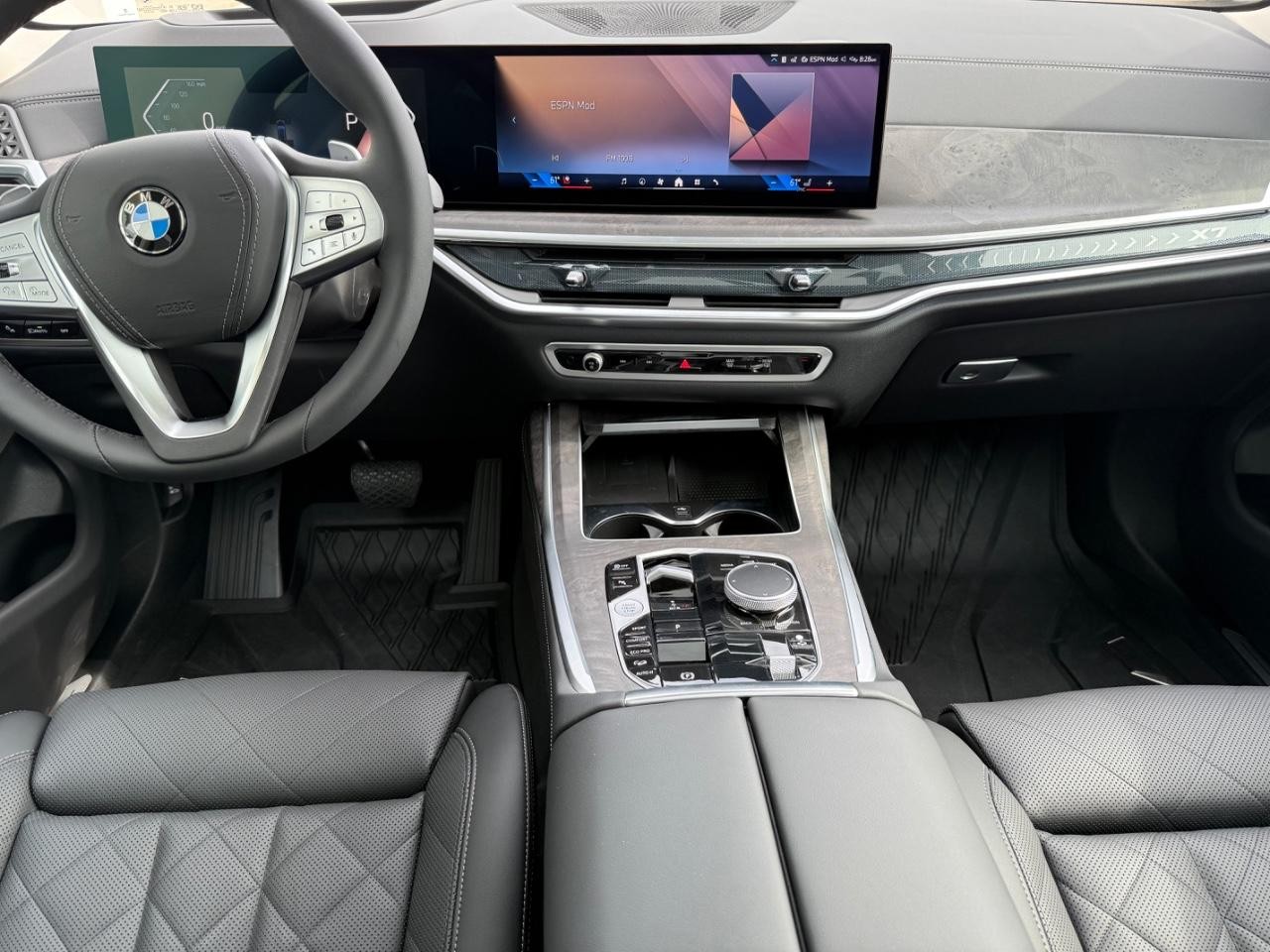 BMW X7 Vehicle Image 07