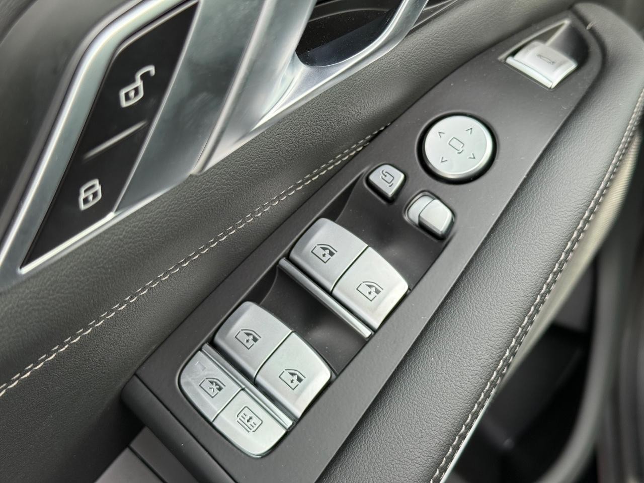 BMW X7 Vehicle Image 18