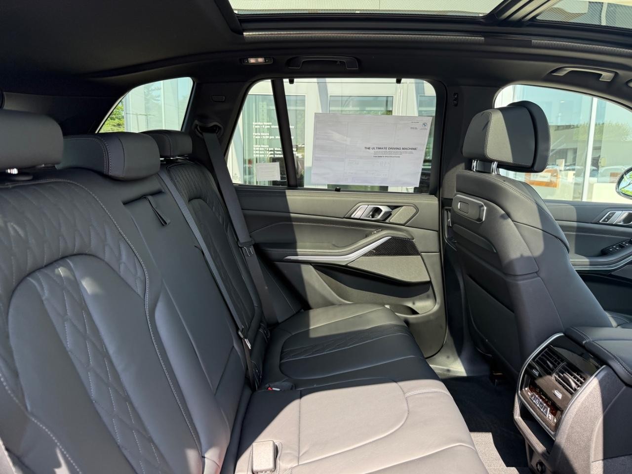 BMW X5 Vehicle Image 05