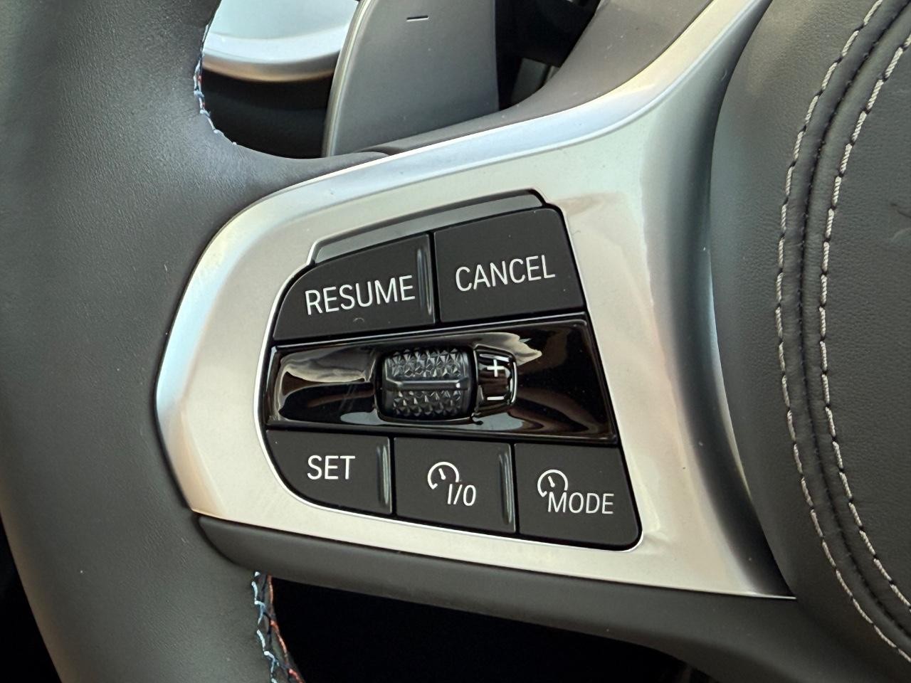 BMW X5 Vehicle Image 12