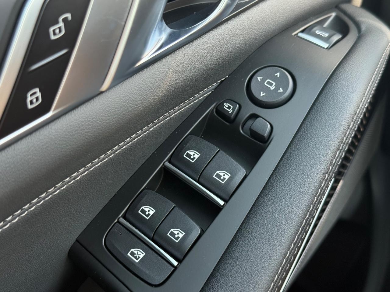 BMW X5 Vehicle Image 16