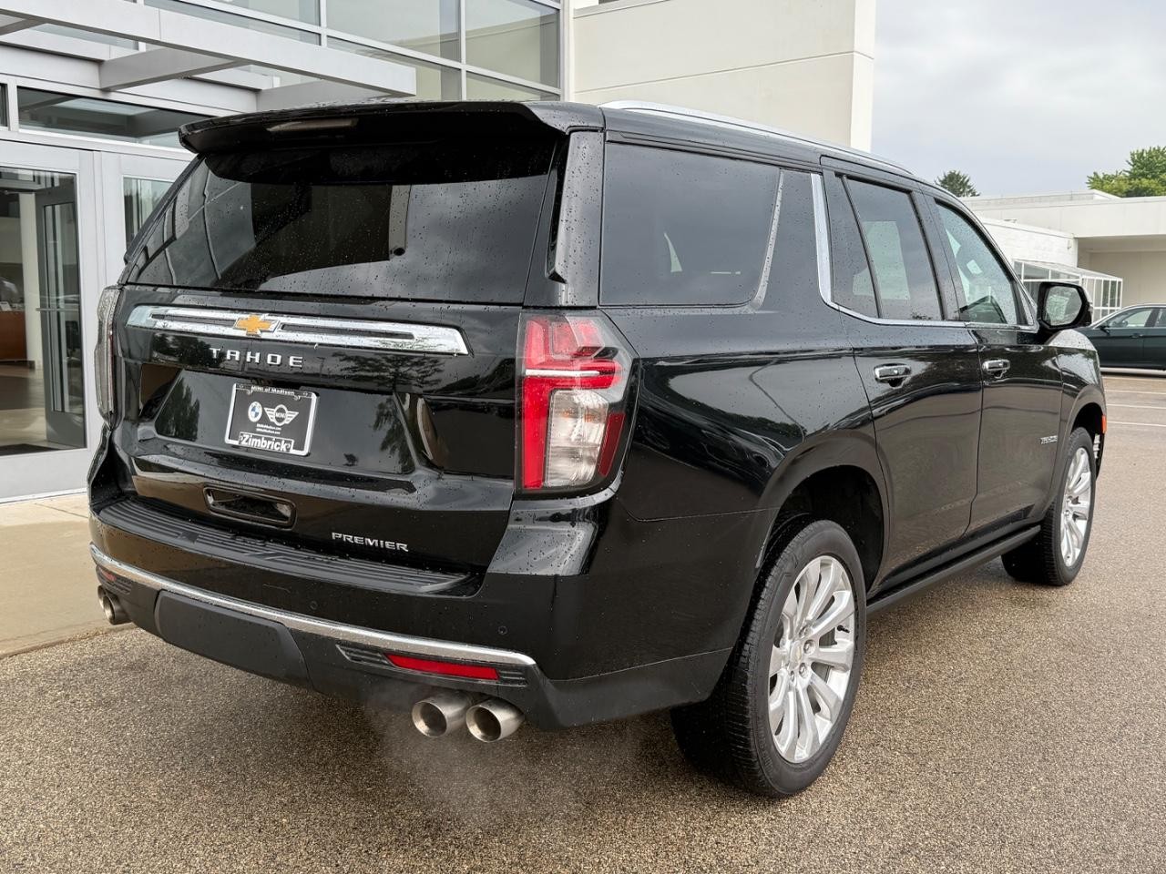 Chevrolet Tahoe Vehicle Image 03