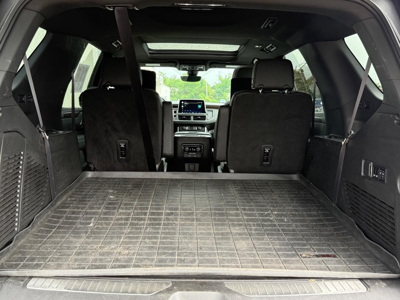 Chevrolet Tahoe Vehicle Image 05