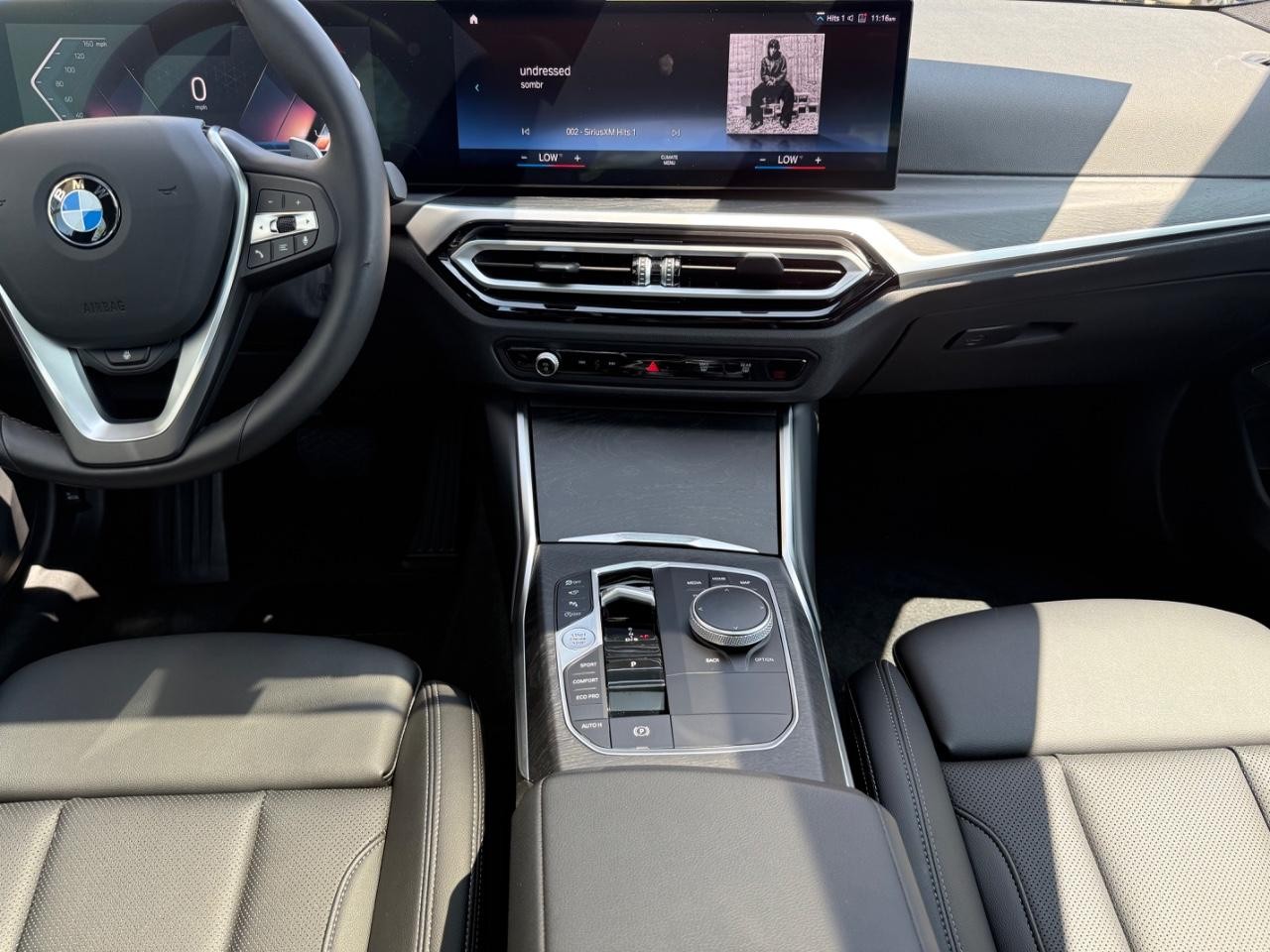 BMW 3 Series Vehicle Image 10