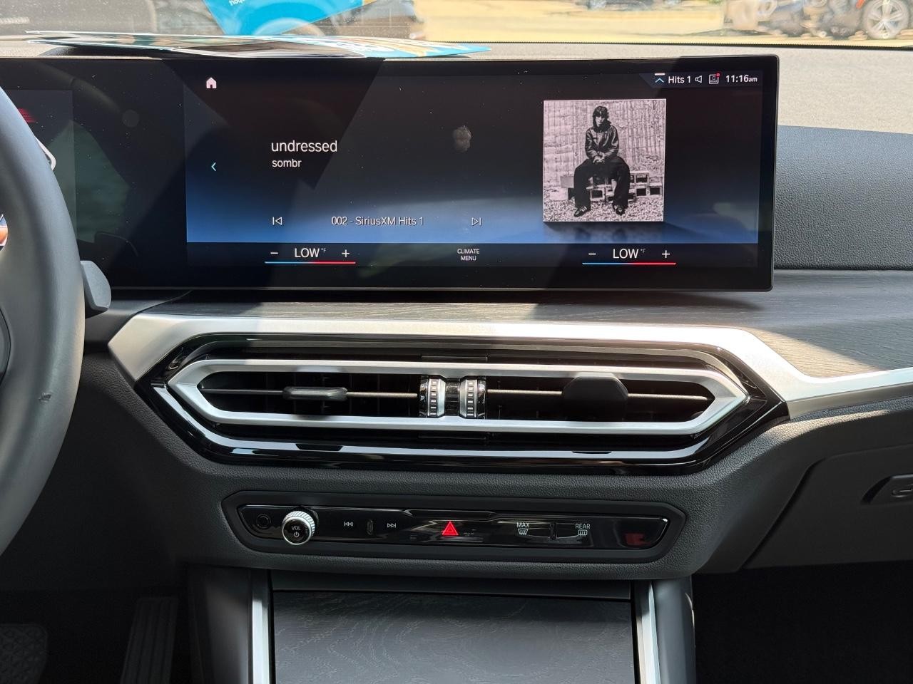 BMW 3 Series Vehicle Image 11