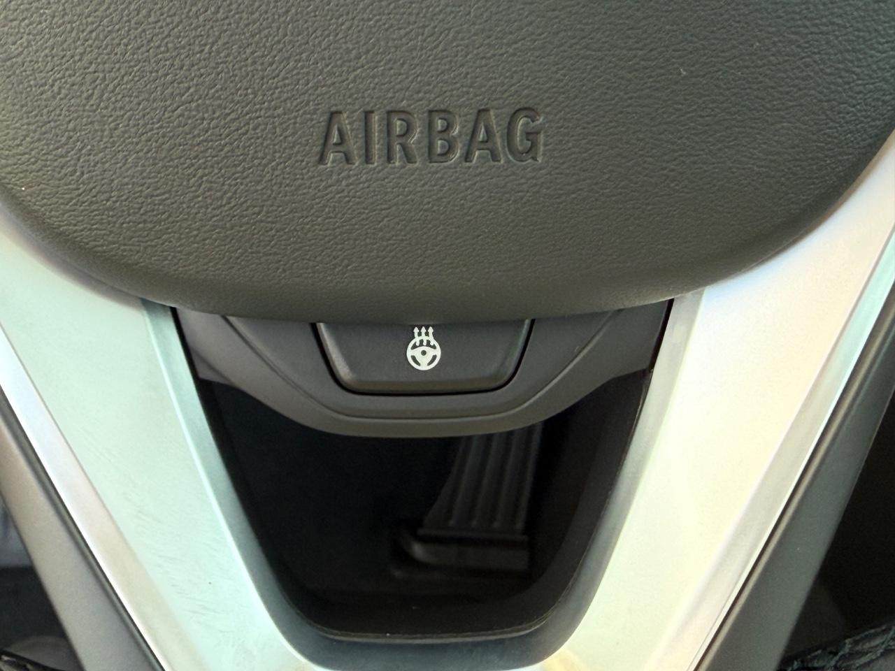 BMW 3 Series Vehicle Image 18