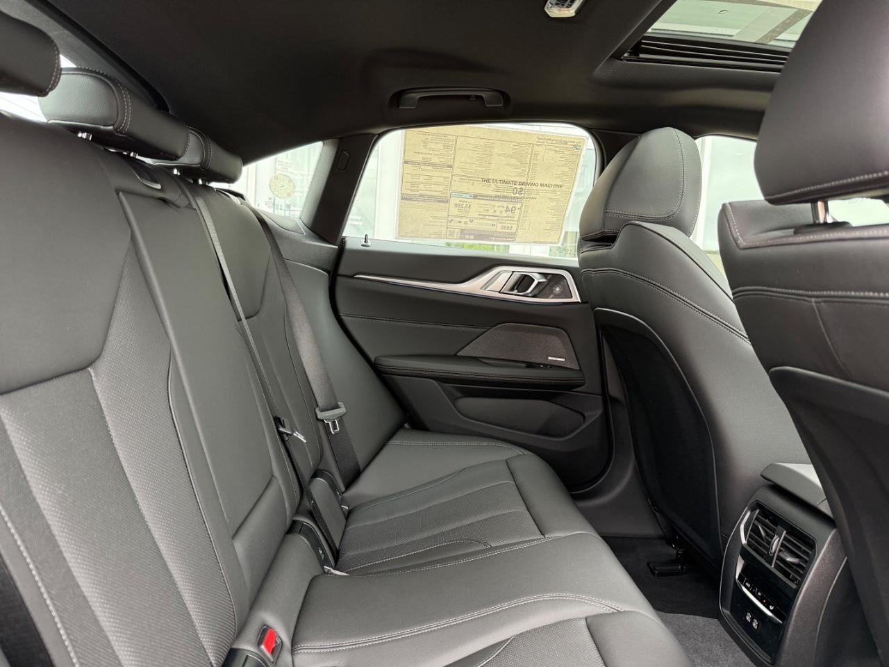 BMW i4 Vehicle Image 05