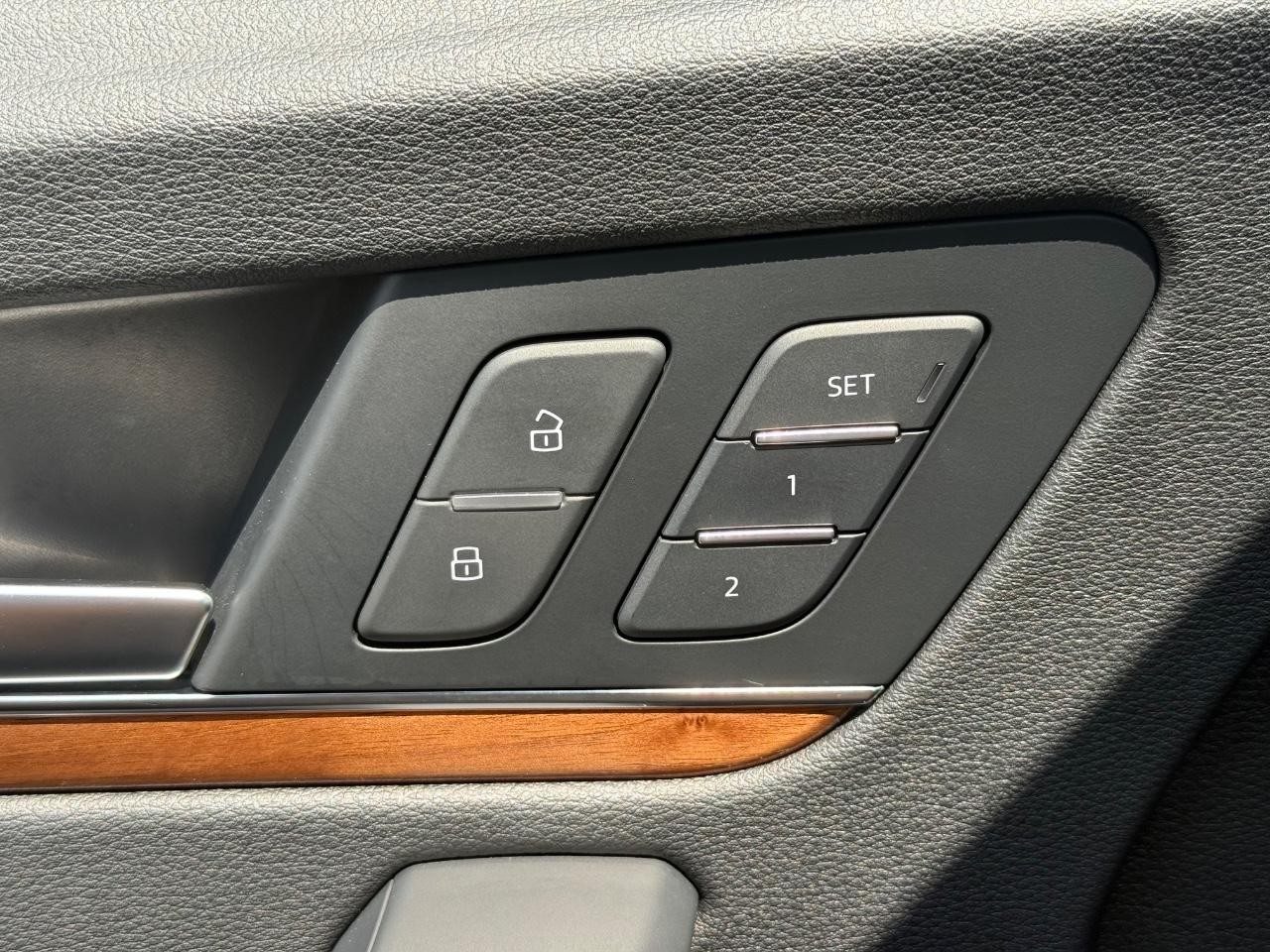 Audi Q5 Vehicle Image 16