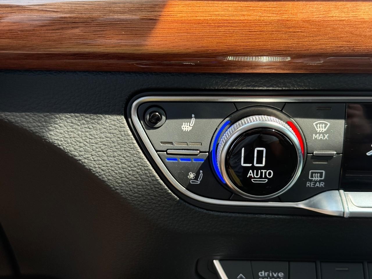 Audi Q5 Vehicle Image 20