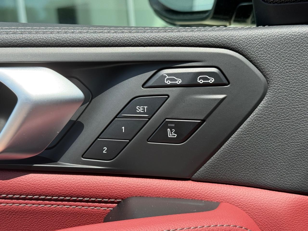 BMW X6 Vehicle Image 15
