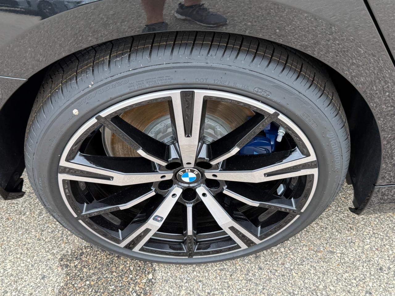 BMW 5 Series Vehicle Image 04