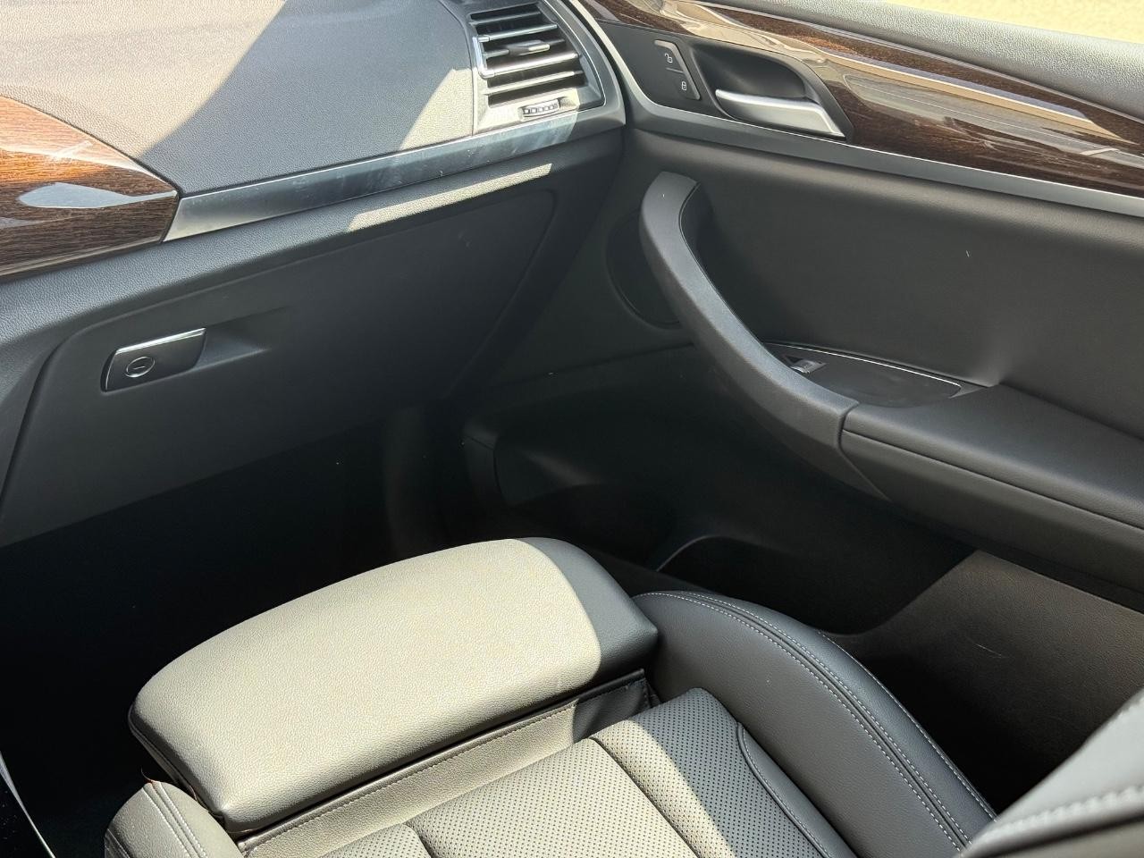BMW X3 Vehicle Image 15