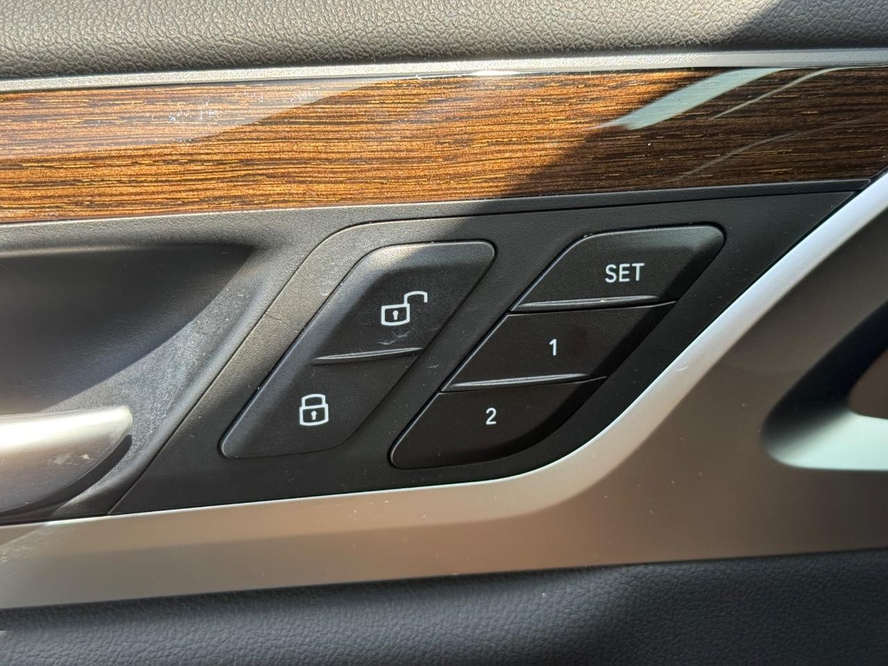 BMW X3 Vehicle Image 16