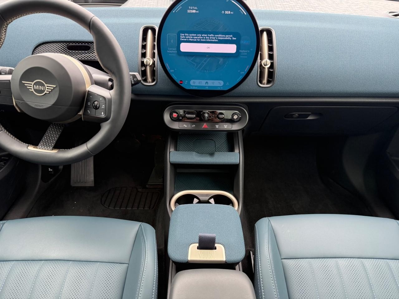 MINI Countryman Vehicle Image 11