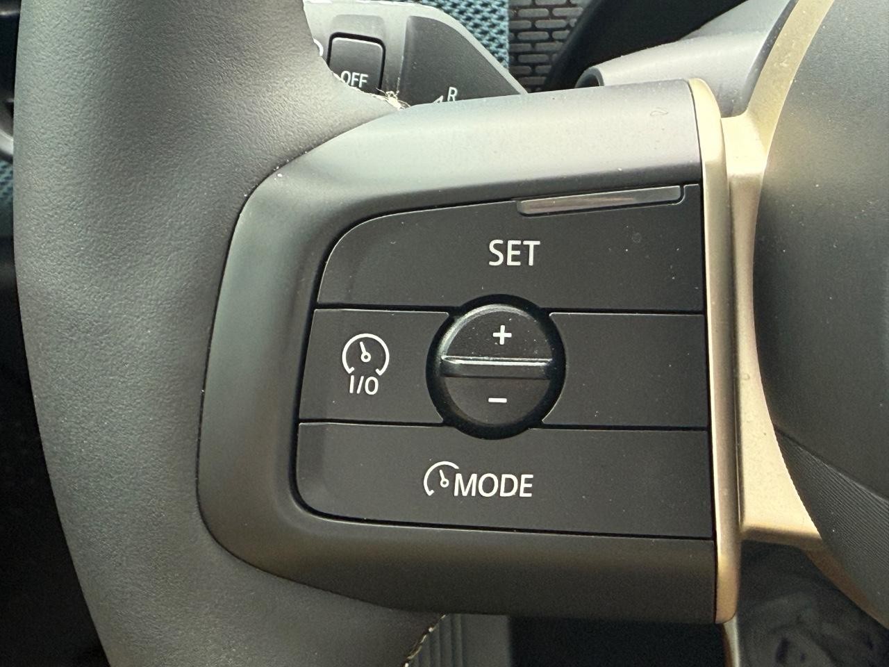 MINI Countryman Vehicle Image 15
