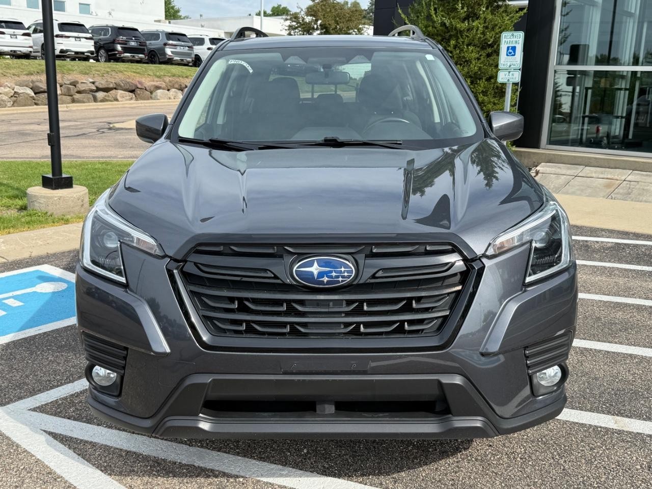 Subaru Forester Vehicle Image 09