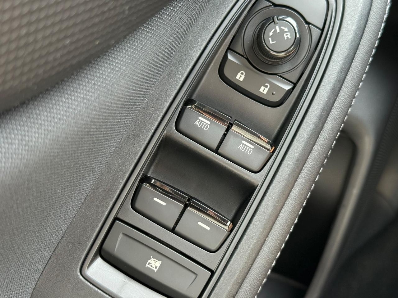 Subaru Forester Vehicle Image 21