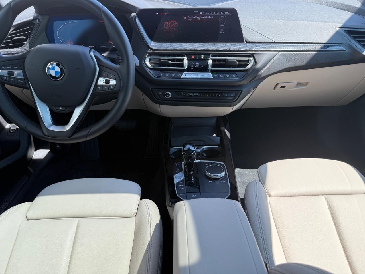 BMW 2 Series Vehicle Image 10