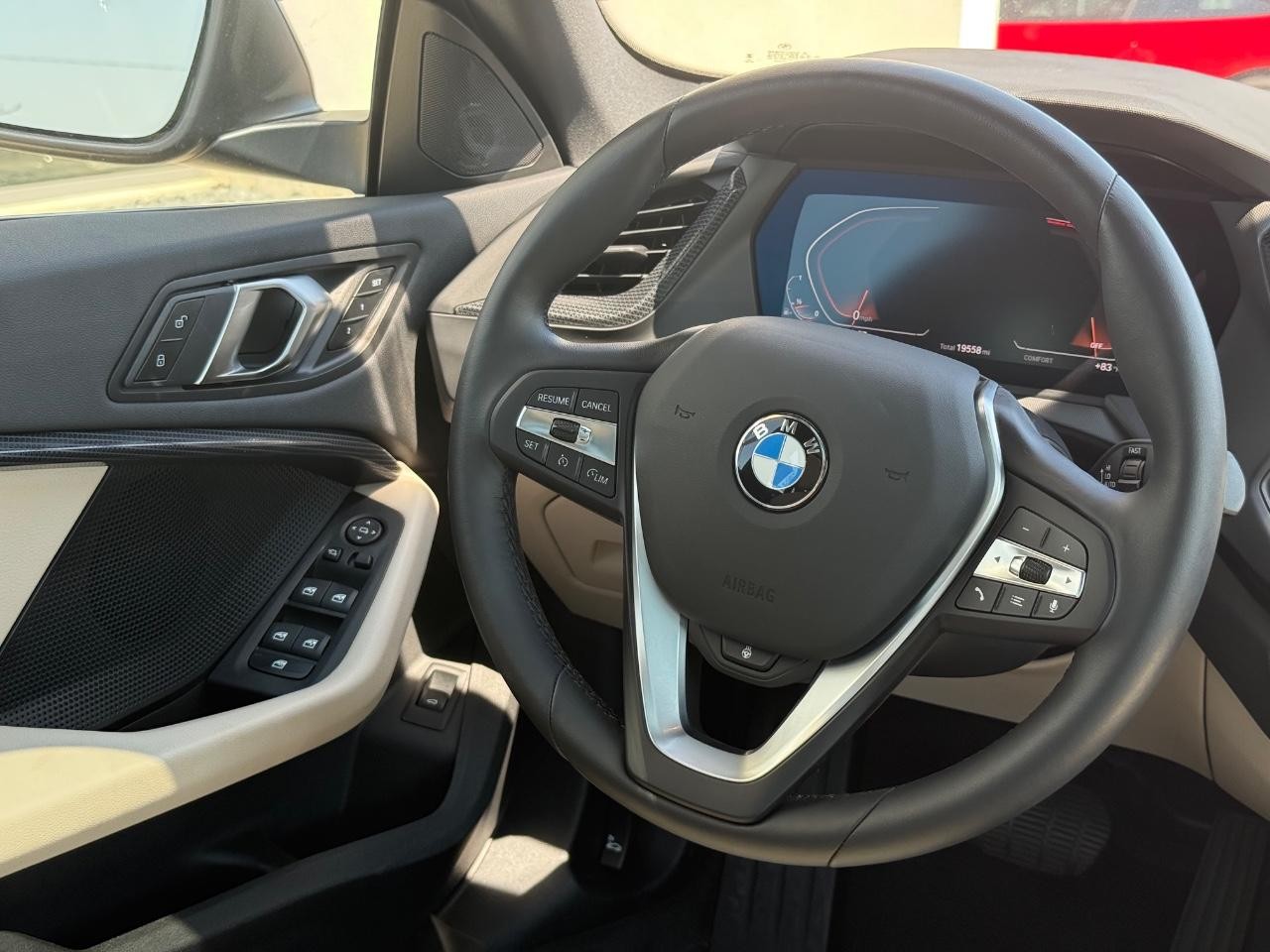 BMW 2 Series Vehicle Image 13