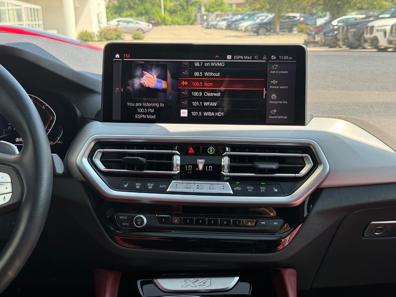 BMW X4 Vehicle Image 11