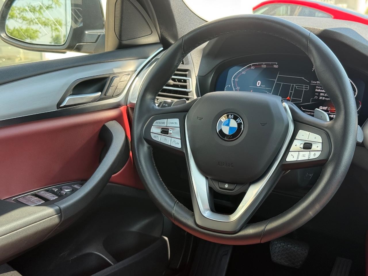 BMW X4 Vehicle Image 13